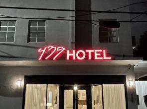 439 Hotel