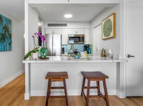 Oceanfront Kaanapali Studio Vistas