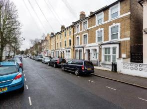 Between Clapton and Stoke Newington