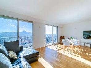 360 ° Panoramic View on ALL Marseille!