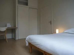 Little Suite - Sébastien