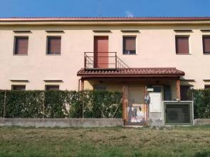 intero appartamento con giardino e colazione Dario