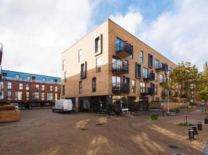 Panoramic Victoria Park Home close to Stratford