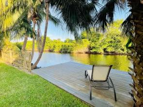 Seaside Splendor Luxe Retreat w Waterfront Views