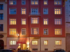 Hotel Adria München