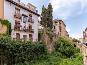 Apartment with One Bedroom in Granada, with Wonderful City View, Balcony And Wifi - 50 Km From the Slopes