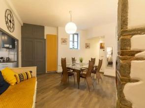 Le Contemporain, Hyper-centre, 8 pers