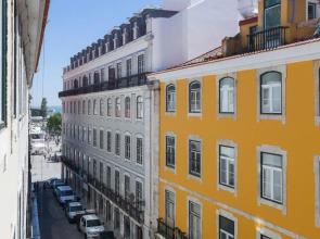 Alfama Baixa Spacious And Bright Apartment Blends the Historic and the Contemporary 2 Bedrs & 2 Bathrs AC 18th Century Building