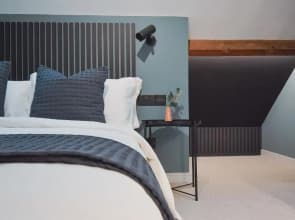 Central Stays - Luxury 3 Bedroom House in Central Chester SLEEPS 6