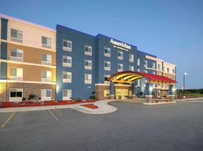 AmericInn by Wyndham International Falls