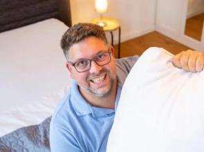 Modernes Apartment am Heiligengeistwall, im Herzen der City mit Blick in den Park mit 3 Schlafzimmern und 2 Bädern