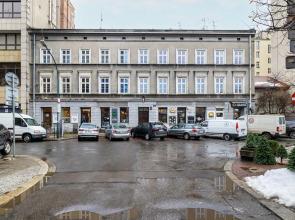 Picturesque Apartment Krakow by Renters