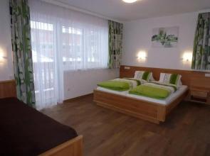 Ferienhaus u. Appartement Knauss