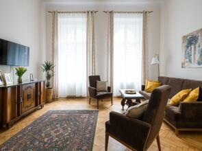 Belle Epoque I, luxury suite 50m to Main Square