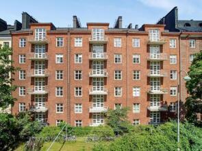Bright one-room studio in the heart of Kallio