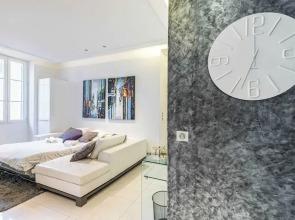 Large Renovated Studio - rue Hoche - Cannes Center