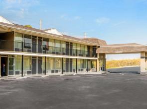 Econo Lodge Rolla I-44 Exit 184 Near Missouri University of Science and Technology