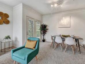 South Congress Corp Rentals by NamaStay