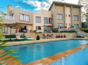 The Scenery Residence