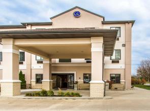 Comfort Suites Mattoon East