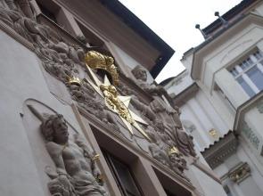 Aurus by Adrez Living