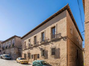 Dobo Azacanes Hostal