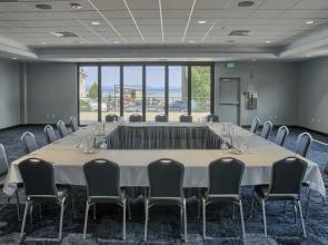 Best Western Plus Timber Cove Lodge