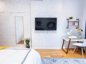 26-4a New Studio Prime 20 s W D Shared Courtyard