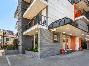 La Luna Inn, an Ascend Collection Hotel