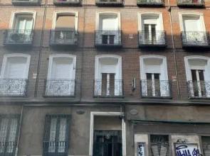 OLBLANC Plaza de Espana by Batuecas