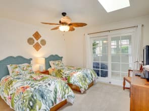 Dreamy Catalina Island Home, Walk to Beach & Ferry