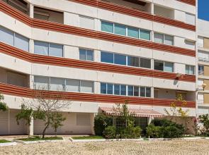 Casa Av Lucy Portim o