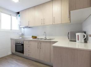 FridaysFlats, Sacred Space - 3 bdr in sagrada familia