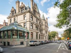 Pelicanstay in Boston Back Bay