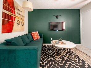 WanderJaunt - North University Apts