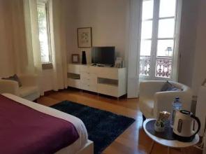 Door 12, Sintra Guest House