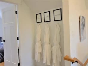 Storm Bay Cottage 1