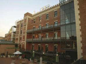 Luxurious Sf Condo In San Francisco