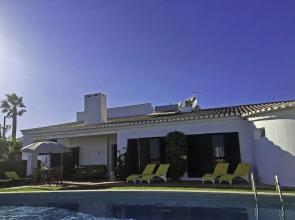 Vila Sta Teresinha Suites