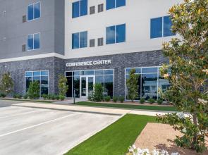 Cambria Hotel Waco Univ Riverfront