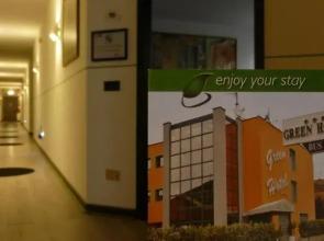 Green Hotel