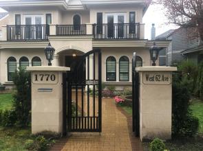 Brand New House With Garden View