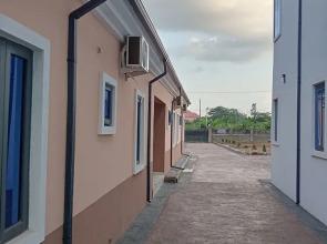 Pinefield Courts Apartmentl