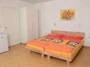 Guesthouse Casa Esperanza Basel