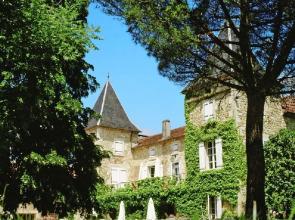 Wonderful location for weddings and parties by French château