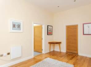 Stylish 2 Bedroom Apartment in Greenwich