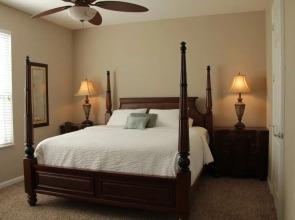 Island Breeze Lake View 3 Bedroom Condo by RedAwning