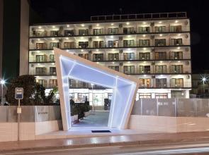 Port Vista Oro Hotel