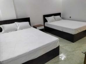 Seven View Airport Hotel