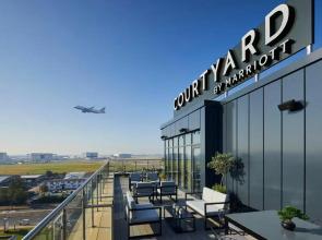 Courtyard by Marriott London Heathrow Airport